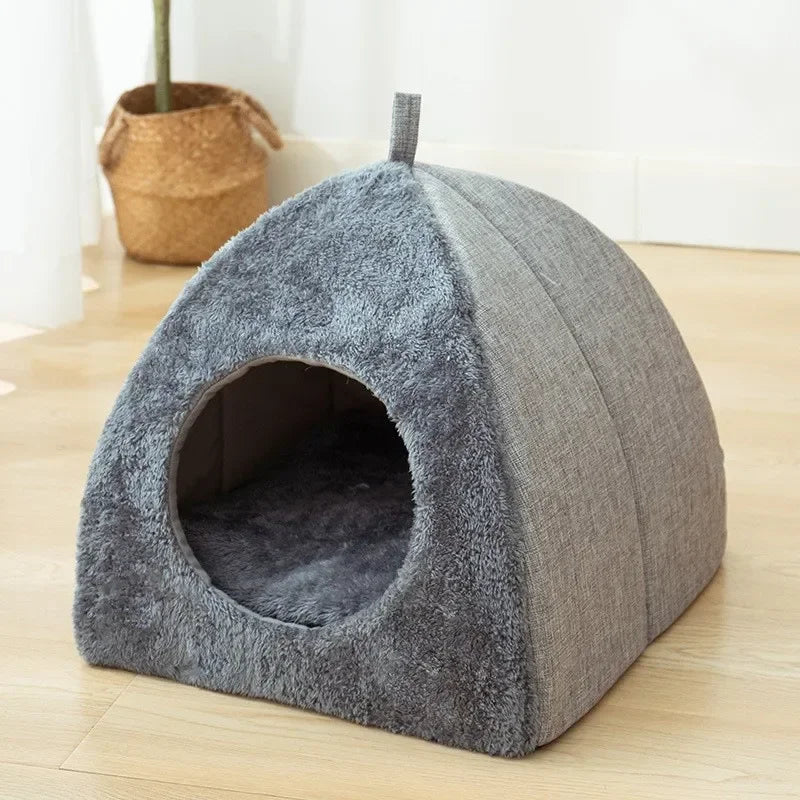 SnugPeak™ Triangle Cat Tent