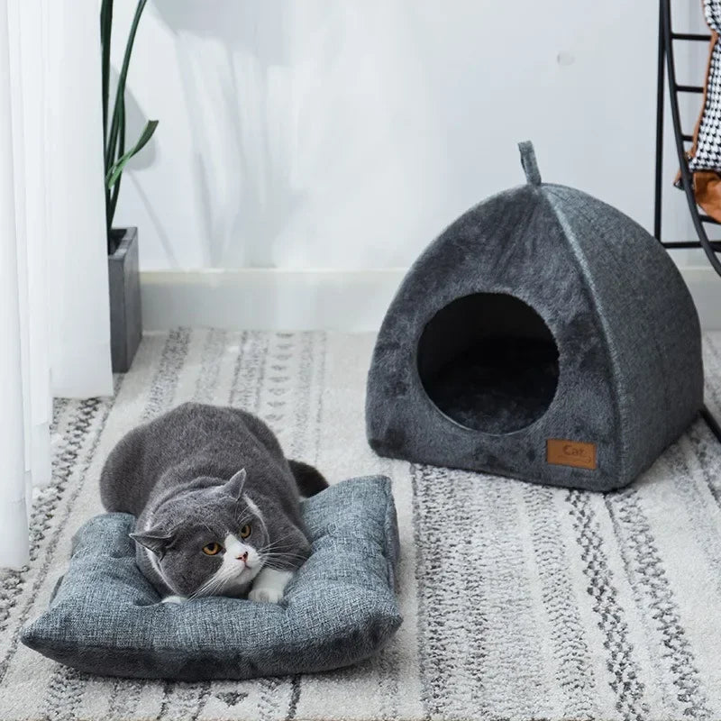 SnugPeak™ Triangle Cat Tent