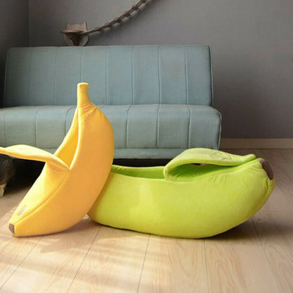 NanaNap™ Banana Cat Bed – Soft & Silly Hideaway for Cats & Small Pets